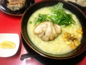「横浜家系ラーメン 丸子家 大塚店」で鶏白湯ラーメン食べる