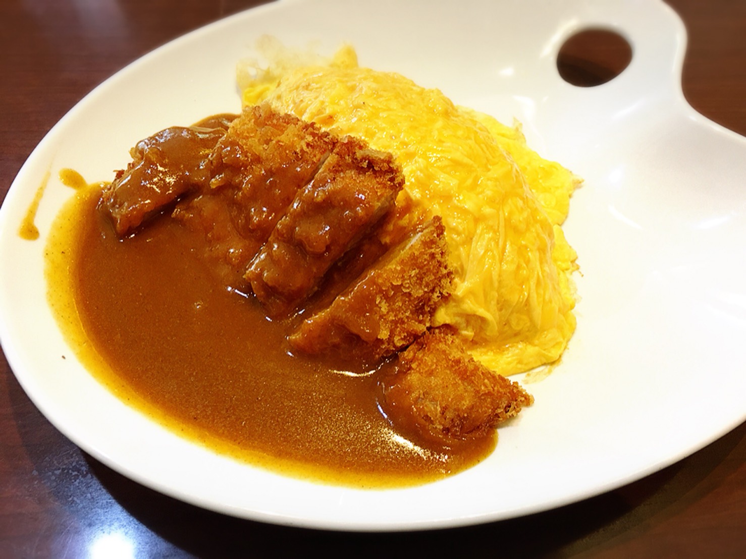 【上野駅】上野と言えば！の「じゅらく」で洋食とパンダパンケーキのじゅらくのオムカツカレー