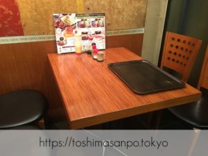 【池袋駅】気軽さが最高！サラリーマンに人気！大きな鉄板で作る安くて美味しい家庭の味「銀や」の店内3