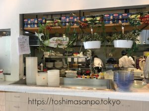 【池袋駅】1,000円ポッキリでパン食べ放題ランチ！カジュアルオシャレ｢ブルーオーシャングリル｣の厨房