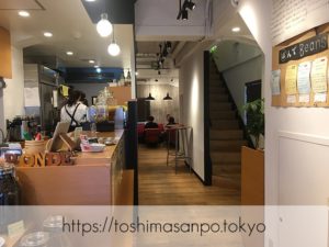 【池袋駅】タピオカ粉の創作パンはもちもち食感。意外とめっちゃお腹いっぱいに！「ぽんでCOFFEE」の店内