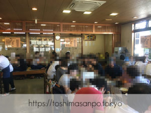 【西大宮駅】B級グルメじゃないS級グルメ！待ち時間も惜しくない武蔵野うどんの大人気店｢藤店うどん｣の店内1